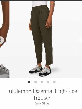 Lululemon Essential High-Rise Trouser
Dark Olive. Size 10. EUC